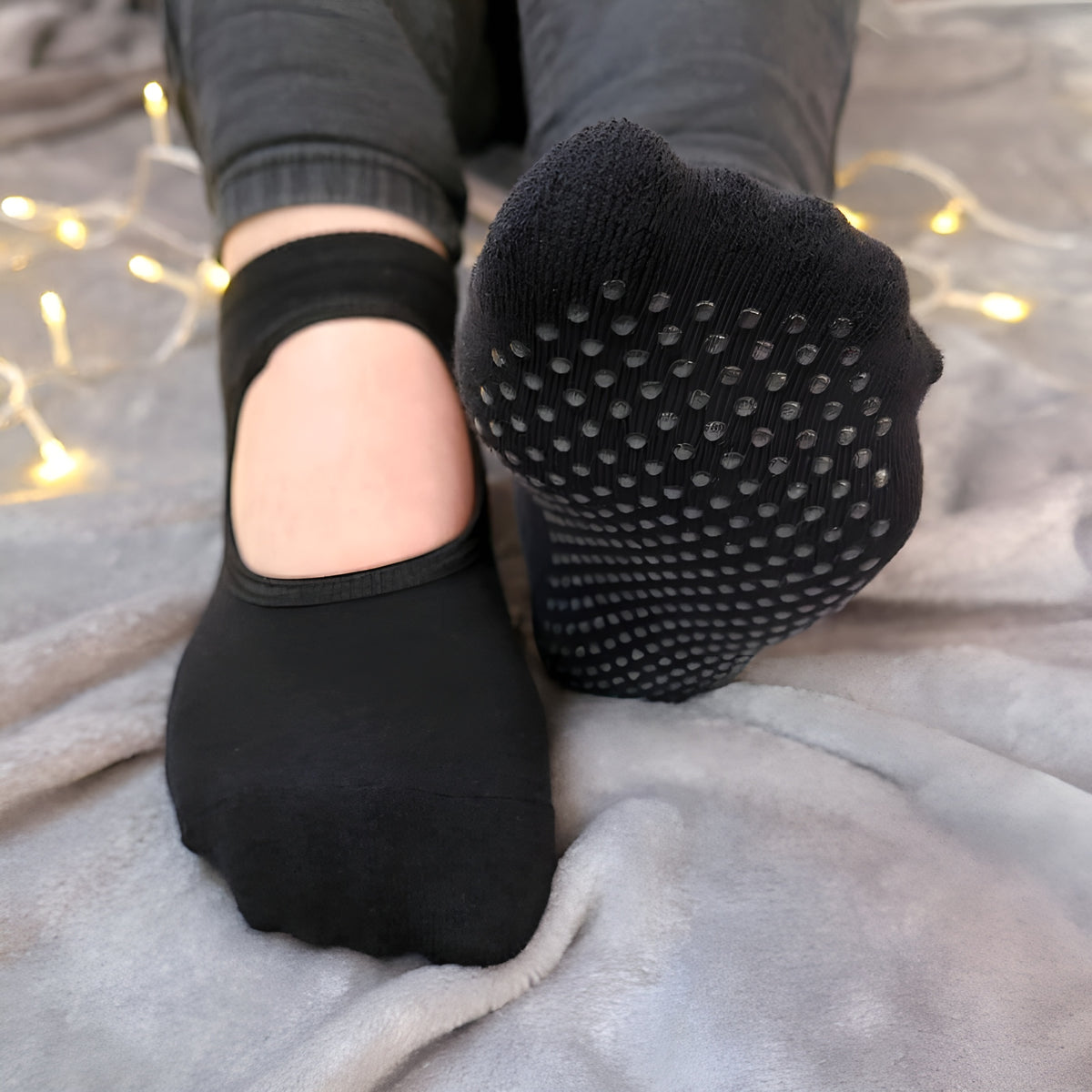 Medias de Yoga antideslizantes – Disponible en Caracas y Margarita – NQLN Store