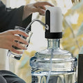 Dispensador de Agua Automático con carga USB – Detalle y presentación – NQLN Store Venezuela