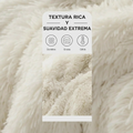 Cobija manta blanca de piel sintetica