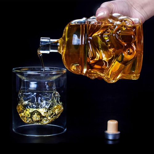 Botella decantadora de whisky de stormtrooper